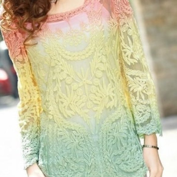 Tops - Stunning Gradiant womens shirt/sweater